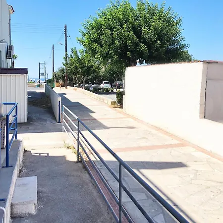 Center 2 דירה איה נאפה