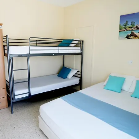 Center 2 Apartment