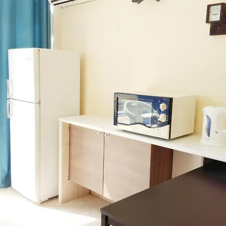 Apartment Center 2 *